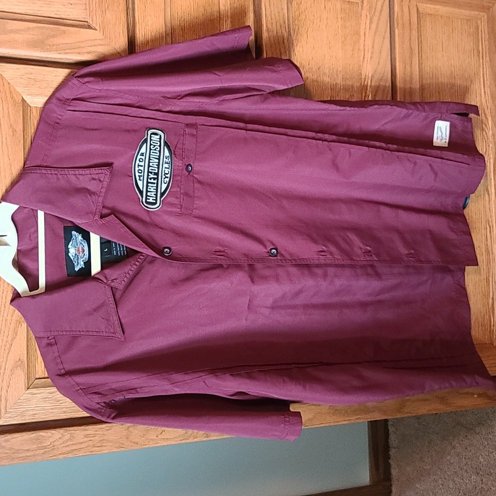 Men's L Harley-Davidson short sleeve dress-casual shirt Burgundy